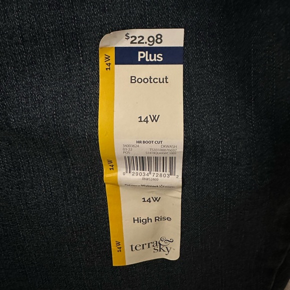NWT High Rise Bootcut Jeans - Picture 4 of 4